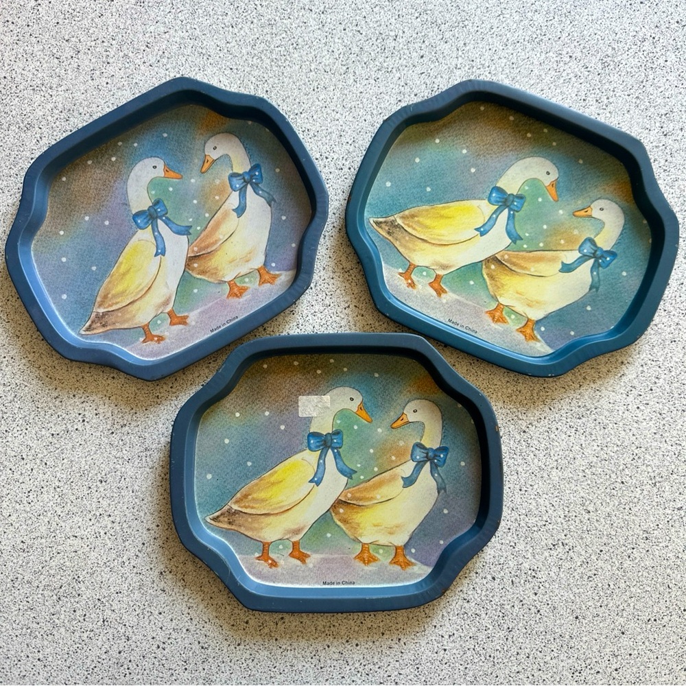 Vintage Blue Ribbon Bow Duck/Geese Metal Tray Country Winter (Pack Of 3)